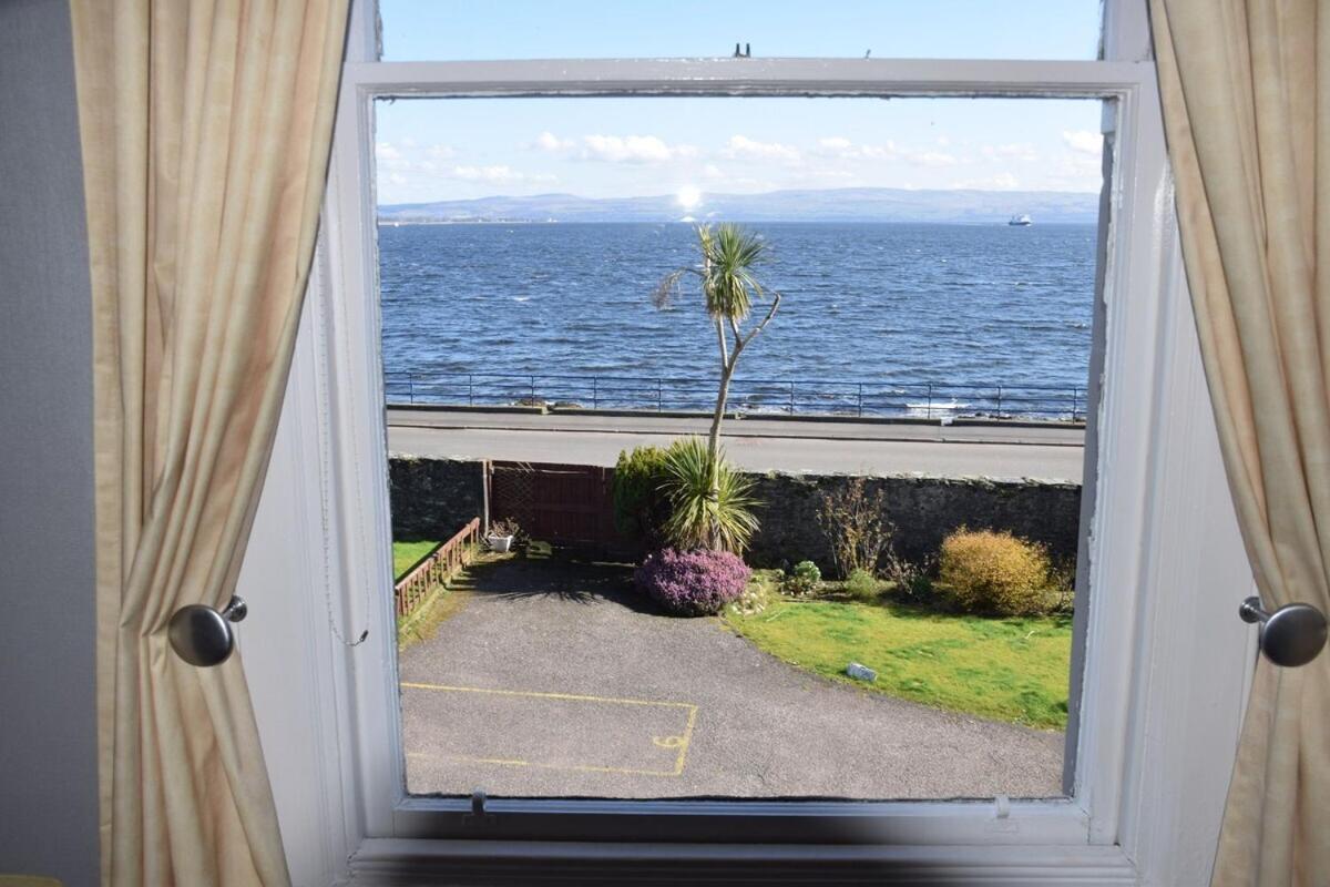 One Marine Place Port Bannatyne Oda fotoğraf